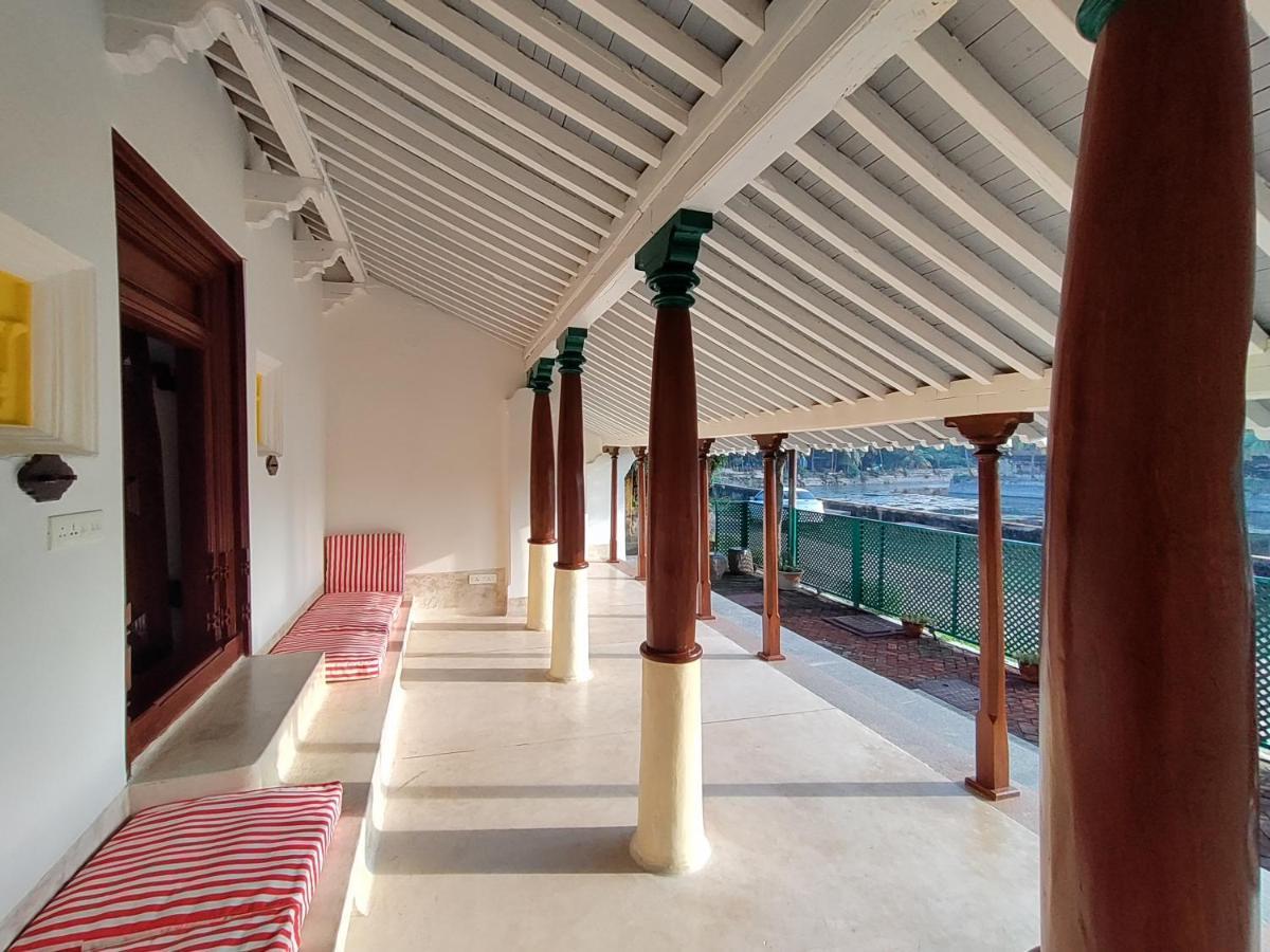 Mangala Heritage By Luxunlock Private Villas Tirukkannapuram 외부 사진